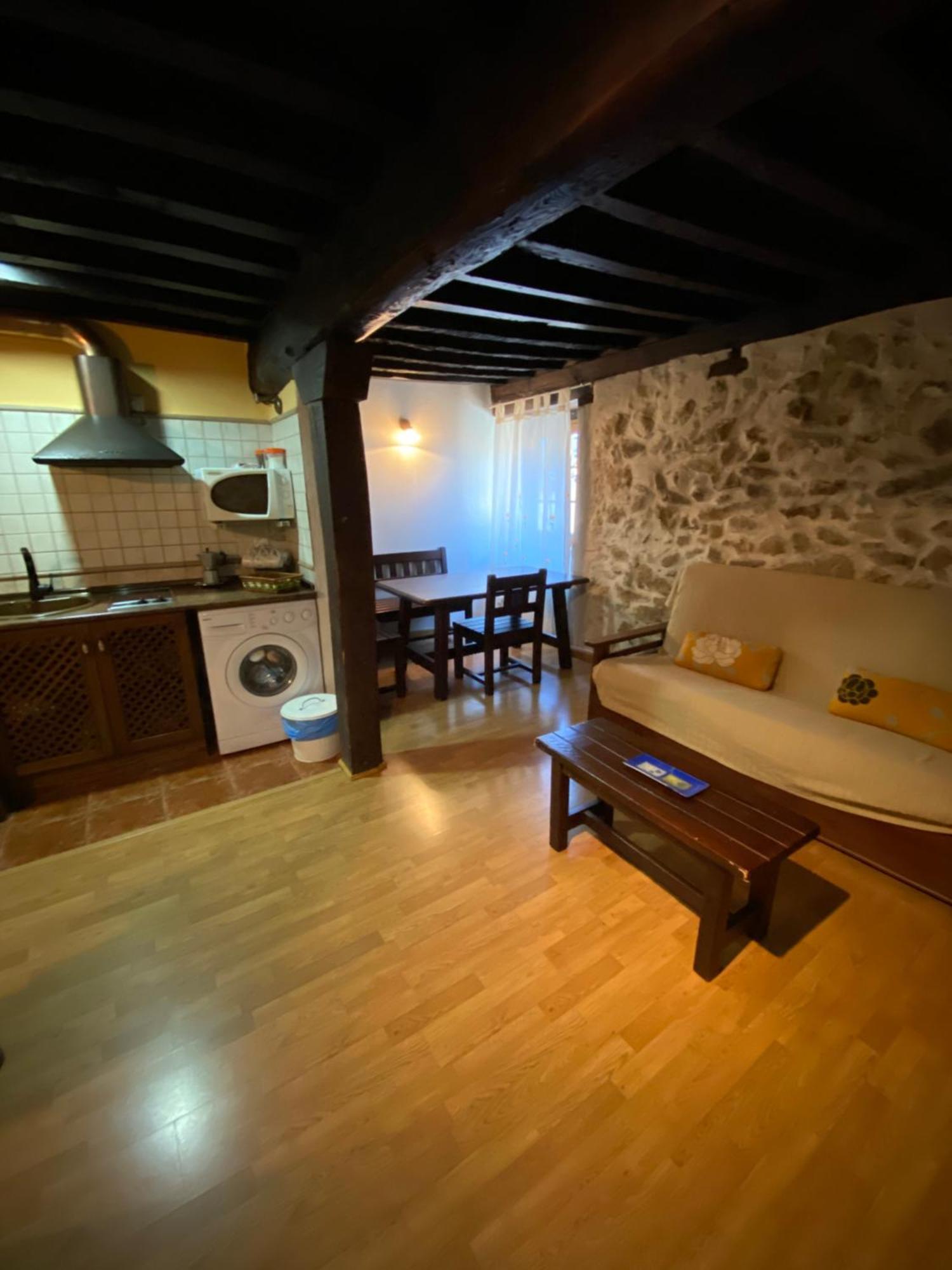 Apartamentos Rurales La Antigua Fonda Candelario Ngoại thất bức ảnh